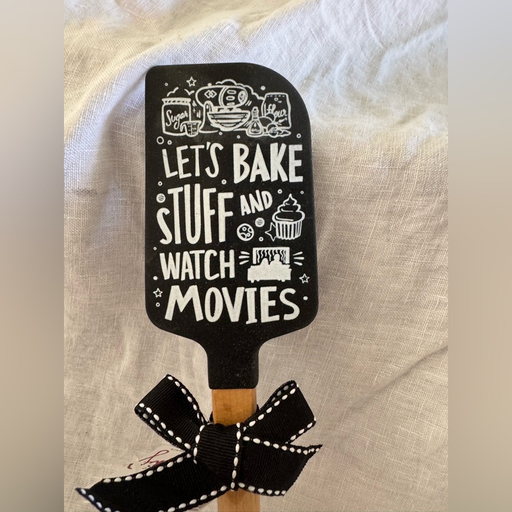Primitives by Kathy
Baking Spatula with 'Let's Bake Stuff and Watch Movies'